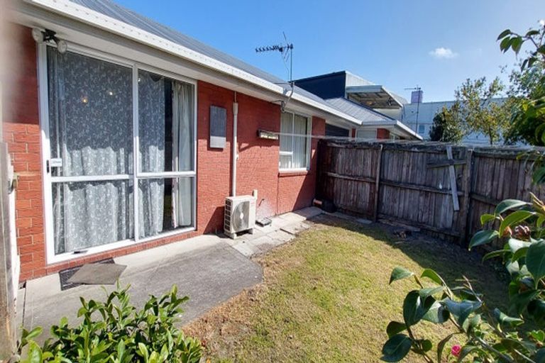 Photo of property in 1/15 Newnham Terrace, Upper Riccarton, Christchurch, 8041