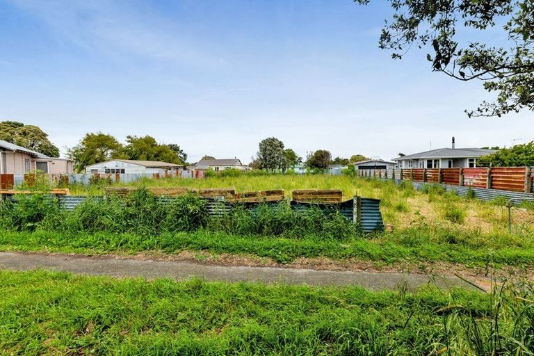 Photo of property in 18 Riemenschneider Street, Manaia, 4612