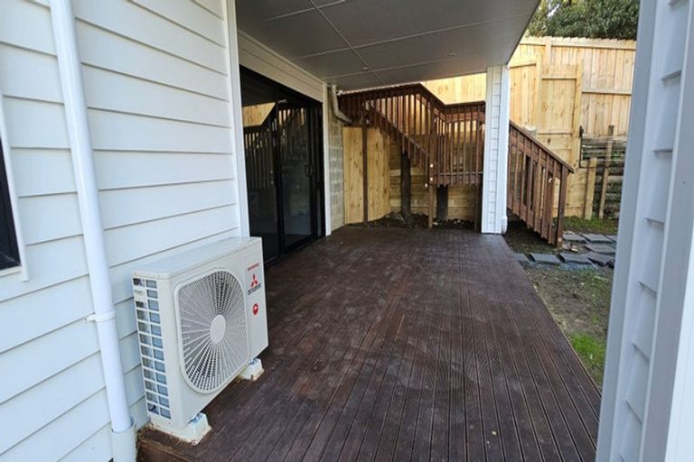 Photo of property in 12a Blease Street, New Lynn, Auckland, 0600