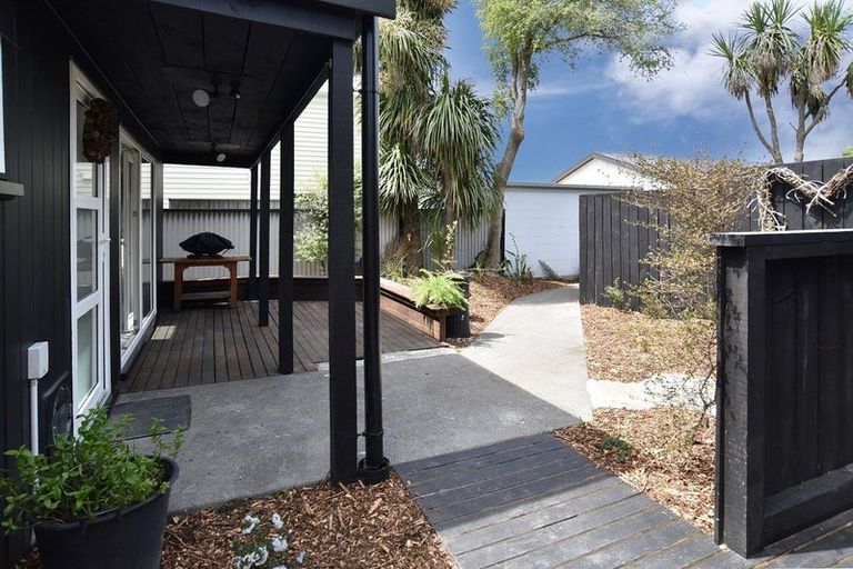 Photo of property in 7a Poulson Street, Addington, Christchurch, 8024