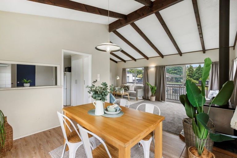 Photo of property in 84 Resolution Road, Welcome Bay, Tauranga, 3112