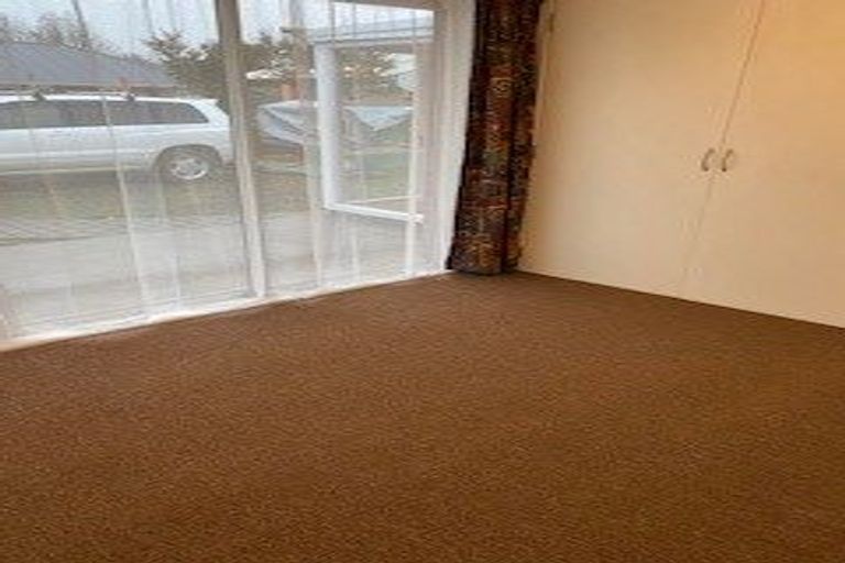 Photo of property in 8a Newnham Terrace, Upper Riccarton, Christchurch, 8041