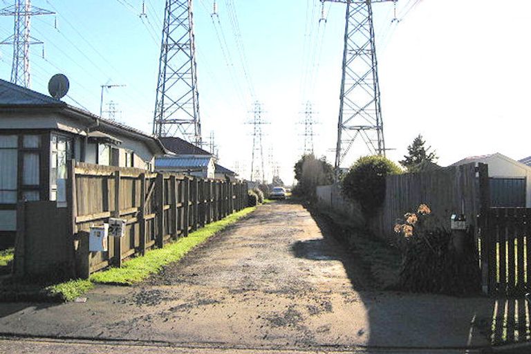 Photo of property in 36 Roberts Road, Hei Hei, Christchurch, 8042