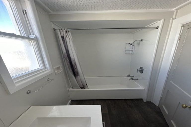 Photo of property in 1/909 Oliphant Road, Raureka, Hastings, 4120