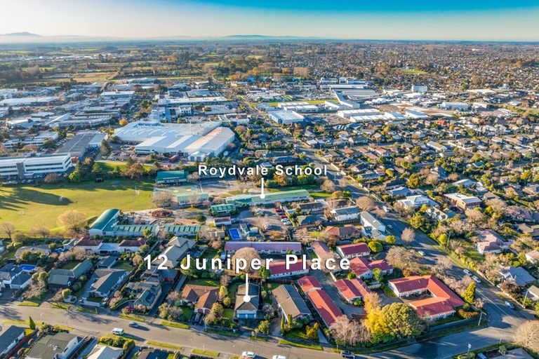 Photo of property in 12 Juniper Place, Burnside, Christchurch, 8053