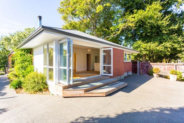 Photo of property in 24 Sloan Terrace, Cashmere, Christchurch, 8022