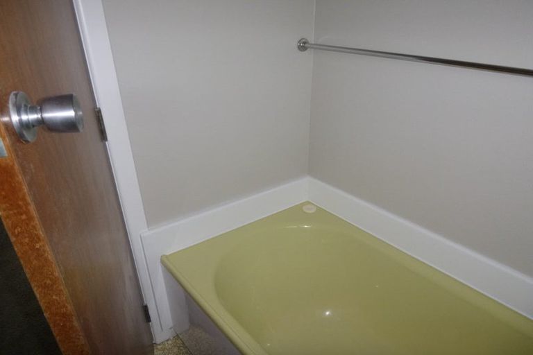 Photo of property in 142 Clarkin Road, Fairfield, Hamilton, 3214