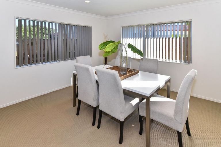 Photo of property in 6 Stranraer Crescent, Wattle Downs, Auckland, 2103