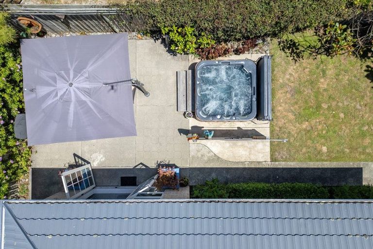 Photo of property in 308a Te Moana Road, Waikanae, 5036