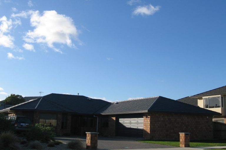 Photo of property in 6 Meadow Court, Paraparaumu, 5032