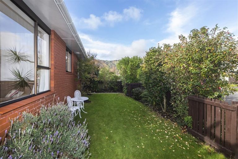 Photo of property in 1/36 Laing Crescent, Heathcote Valley, Christchurch, 8022