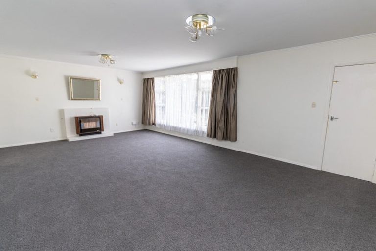 Photo of property in 101 Kenmore Street, Newlands, Wellington, 6037