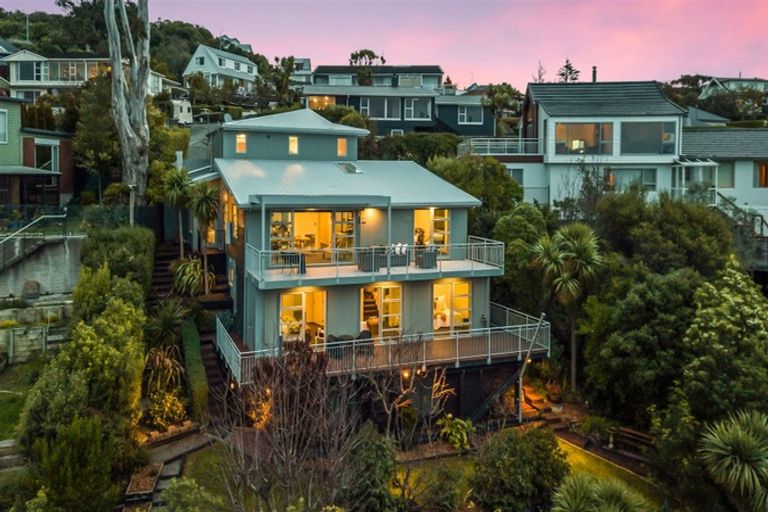 Photo of property in 4 Patchett Place, Cashmere, Christchurch, 8022