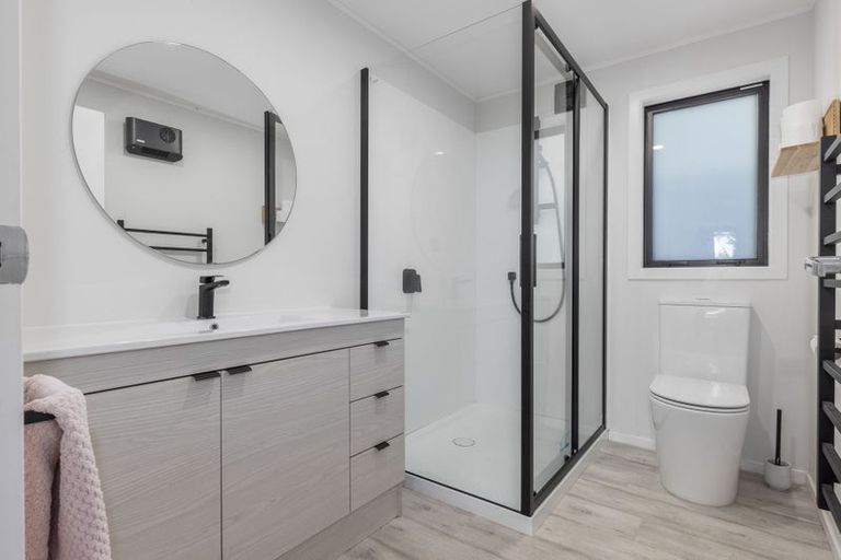 Photo of property in 114 Matatua Road, Raumati Beach, Paraparaumu, 5032