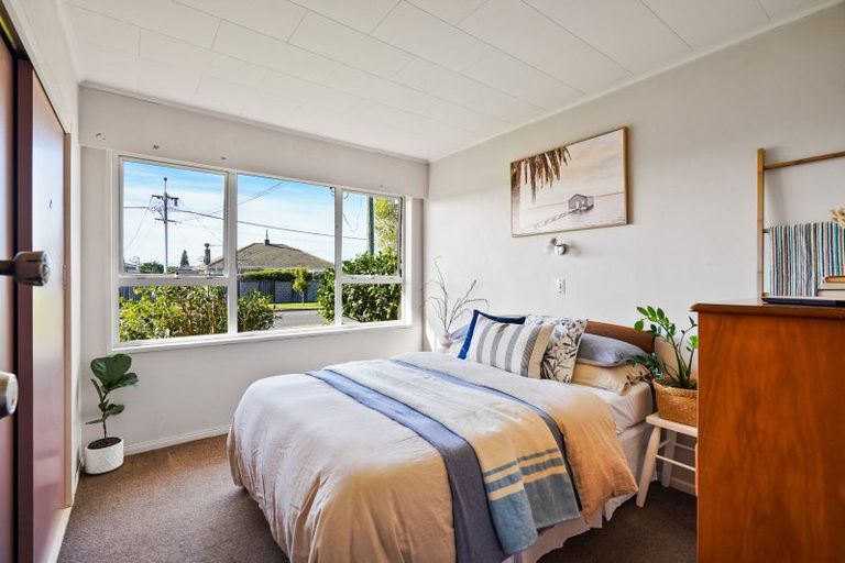 Photo of property in 3 Anderson Road, Taradale, Napier, 4112