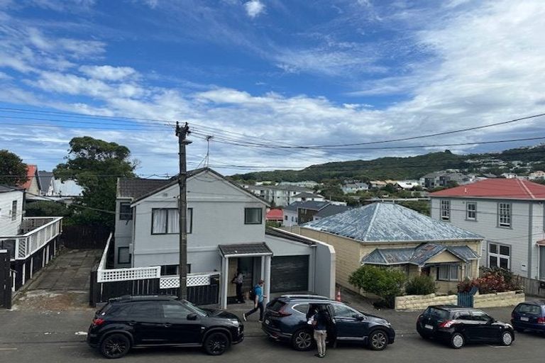 Photo of property in 432 Adelaide Road, Berhampore, Wellington, 6023