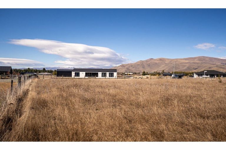 Photo of property in 13 Temple Drive, Twizel, 7901