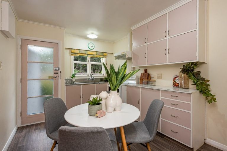 Photo of property in 3/13 Luckie Street, Tawa, Wellington, 5028