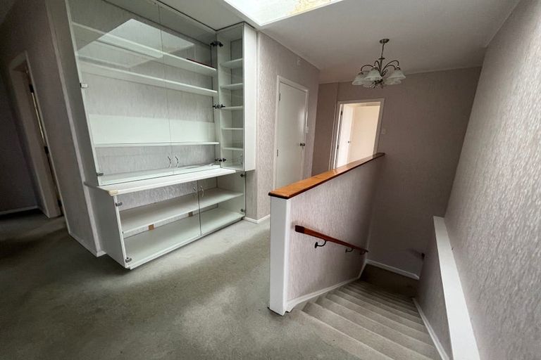 Photo of property in 23 Magnolia Grove, Maungaraki, Lower Hutt, 5010