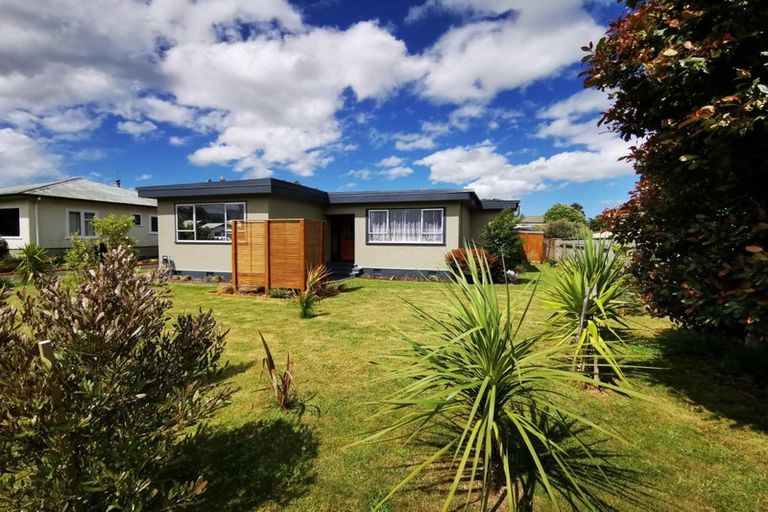 Photo of property in 42 Thyra Street, Dannevirke, 4930