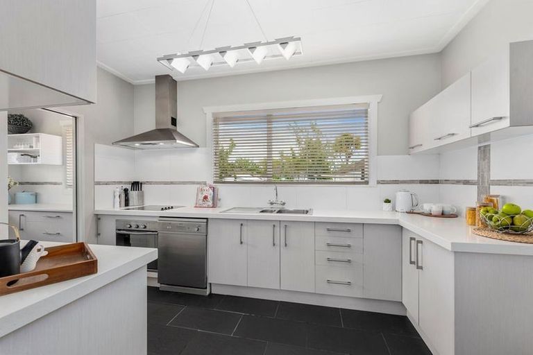 Photo of property in 2a Beth Street, Trentham, Upper Hutt, 5018