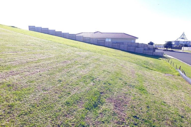 Photo of property in 41 Omega Place, Coastlands, Whakatane, 3120