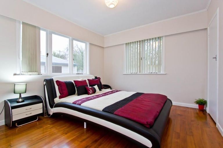 Photo of property in 119 Bolton Street, Blockhouse Bay, Auckland, 0600