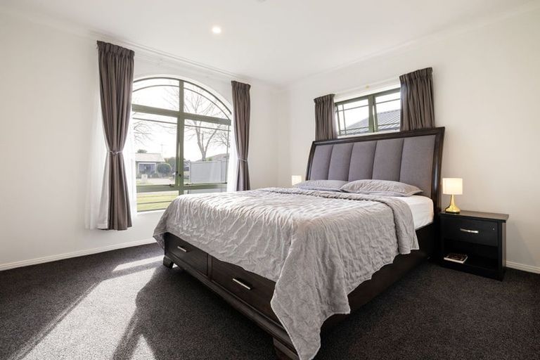 Photo of property in 6 Bouverie Crescent, Flagstaff, Hamilton, 3210