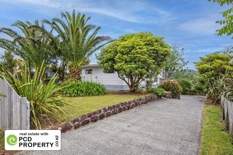 Photo of property in 3 Escalona Street, Te Kamo, Whangarei, 0112
