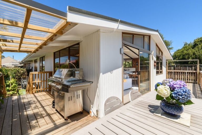 Photo of property in 8b Waikare Place, Welcome Bay, Tauranga, 3112