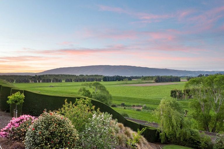 Photo of property in 59 Riverside Road, Allanton, Mosgiel, 9092