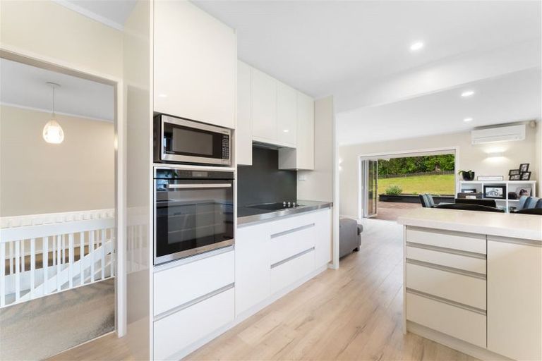 Photo of property in 79 John Downs Drive, Browns Bay, Auckland, 0630