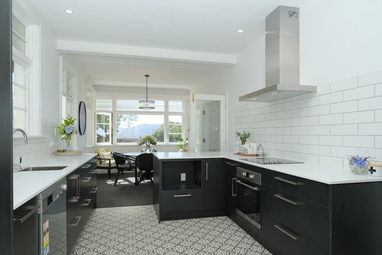 Photo of property in 115 Eglinton Road, Mornington, Dunedin, 9011