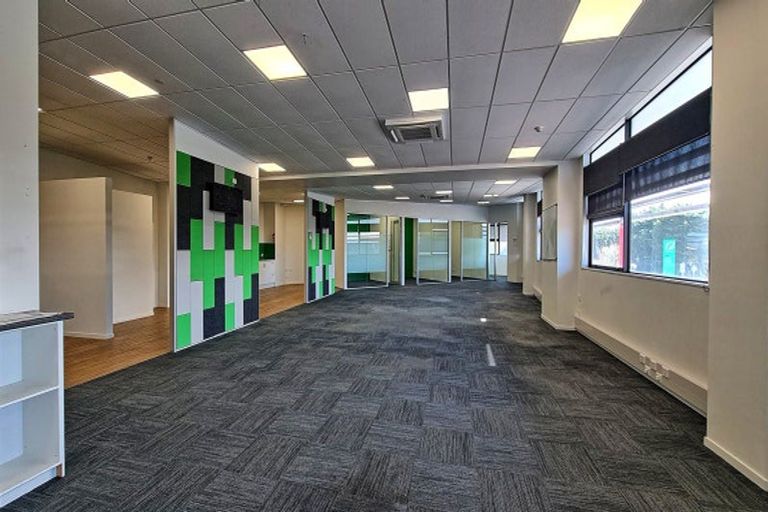 Photo of property in 299 Main South Road, Green Island, Dunedin, 9018