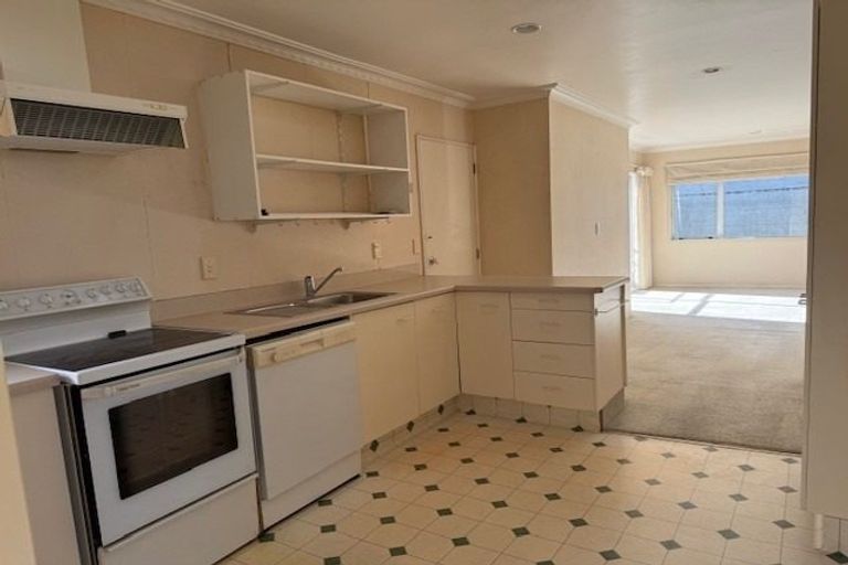 Photo of property in 737a Cameron Road, Tauranga South, Tauranga, 3112