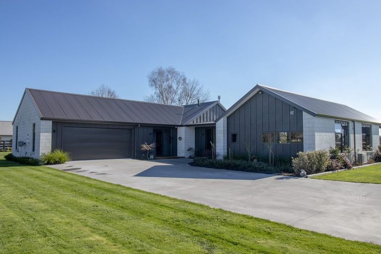 Photo of property in 27 Monarch Park Lane, Leamington, Cambridge, 3432