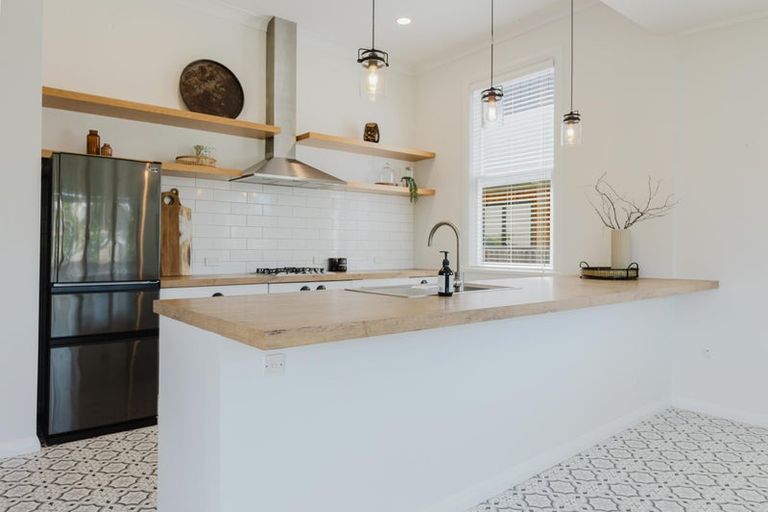 Photo of property in 24 Albert Street, Saint Clair, Dunedin, 9012