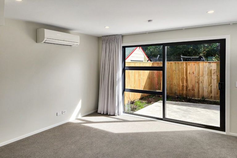 Photo of property in 7/31 Wainuiomata Road, Wainuiomata, Lower Hutt, 5014