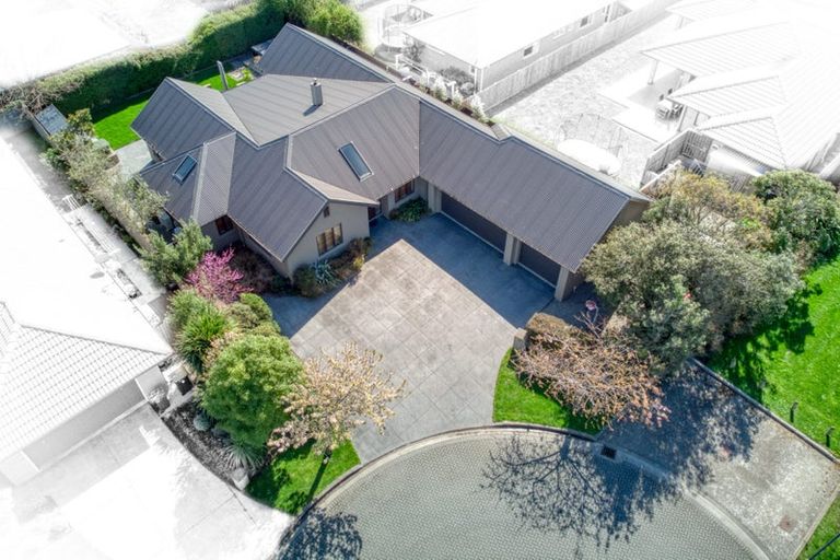 Photo of property in 19 Garforth Green, Halswell, Christchurch, 8025