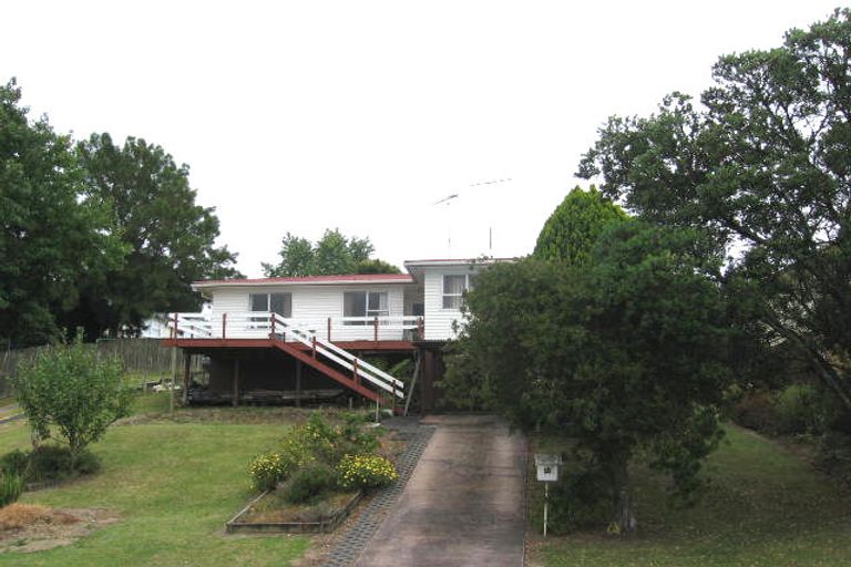 Photo of property in 22 Mcphail Street, Birkdale, Auckland, 0626