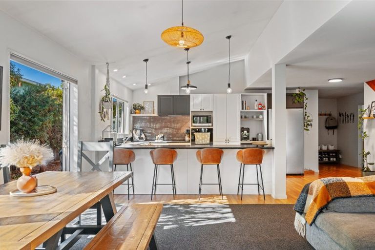 Photo of property in 16 Athenry Road, Bridge Hill, Alexandra, 9320