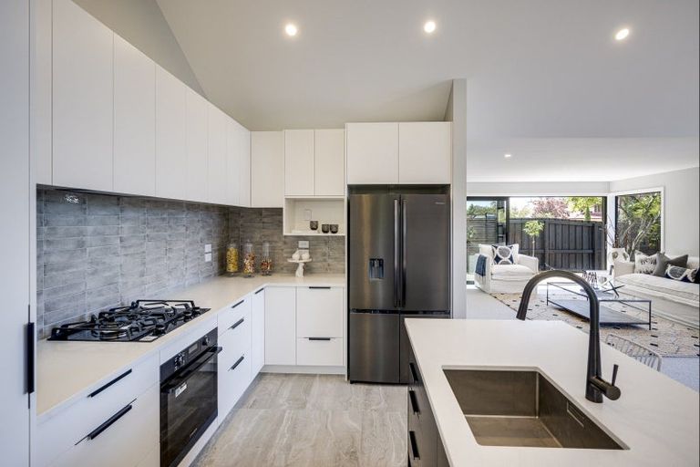 Photo of property in 30a Lucknow Road, Havelock North, 4130