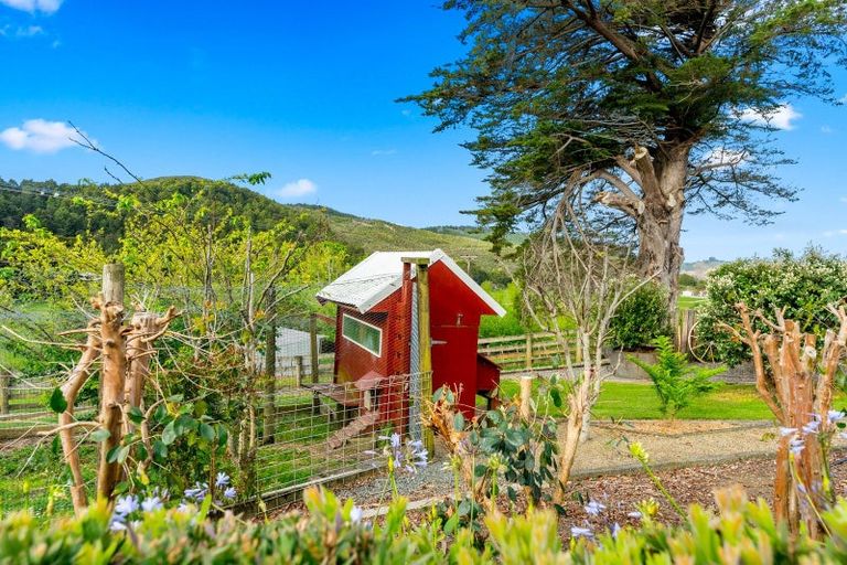 Photo of property in 817 Kaipara Flats Road, Kaipara Flats, Warkworth, 0981
