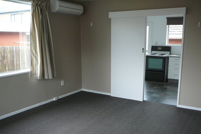 Photo of property in 4/14 Burdale Street, Riccarton, Christchurch, 8011