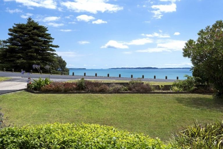 Photo of property in 72a Marine Parade, Mellons Bay, Auckland, 2014