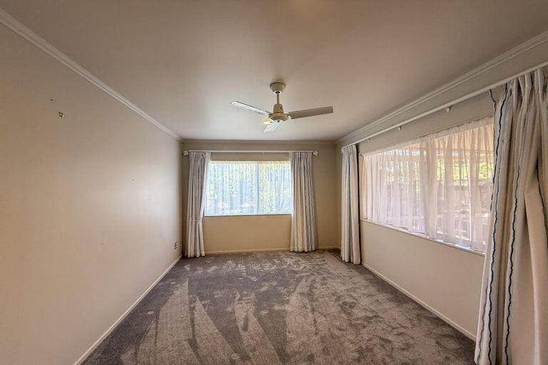 Photo of property in 4 Astor Place, Orewa, 0931