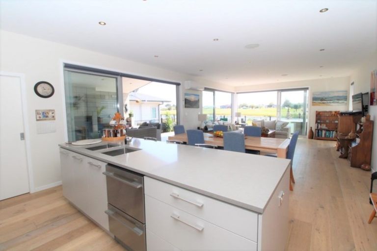 Photo of property in 159 Rangiora Crescent, Matarangi, Whitianga, 3592