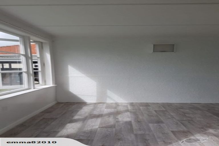 Photo of property in 24 Rewa Street, Takaro, Palmerston North, 4412