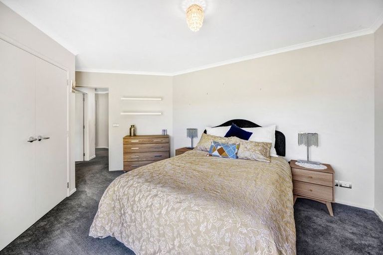 Photo of property in 1 Elizabeth Grove, Stratford, 4332