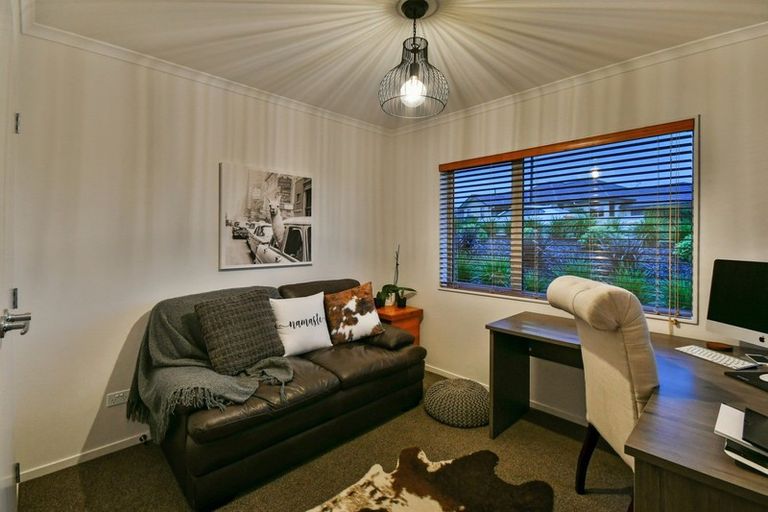 Photo of property in 19 Canmore Street, Pokeno, 2402